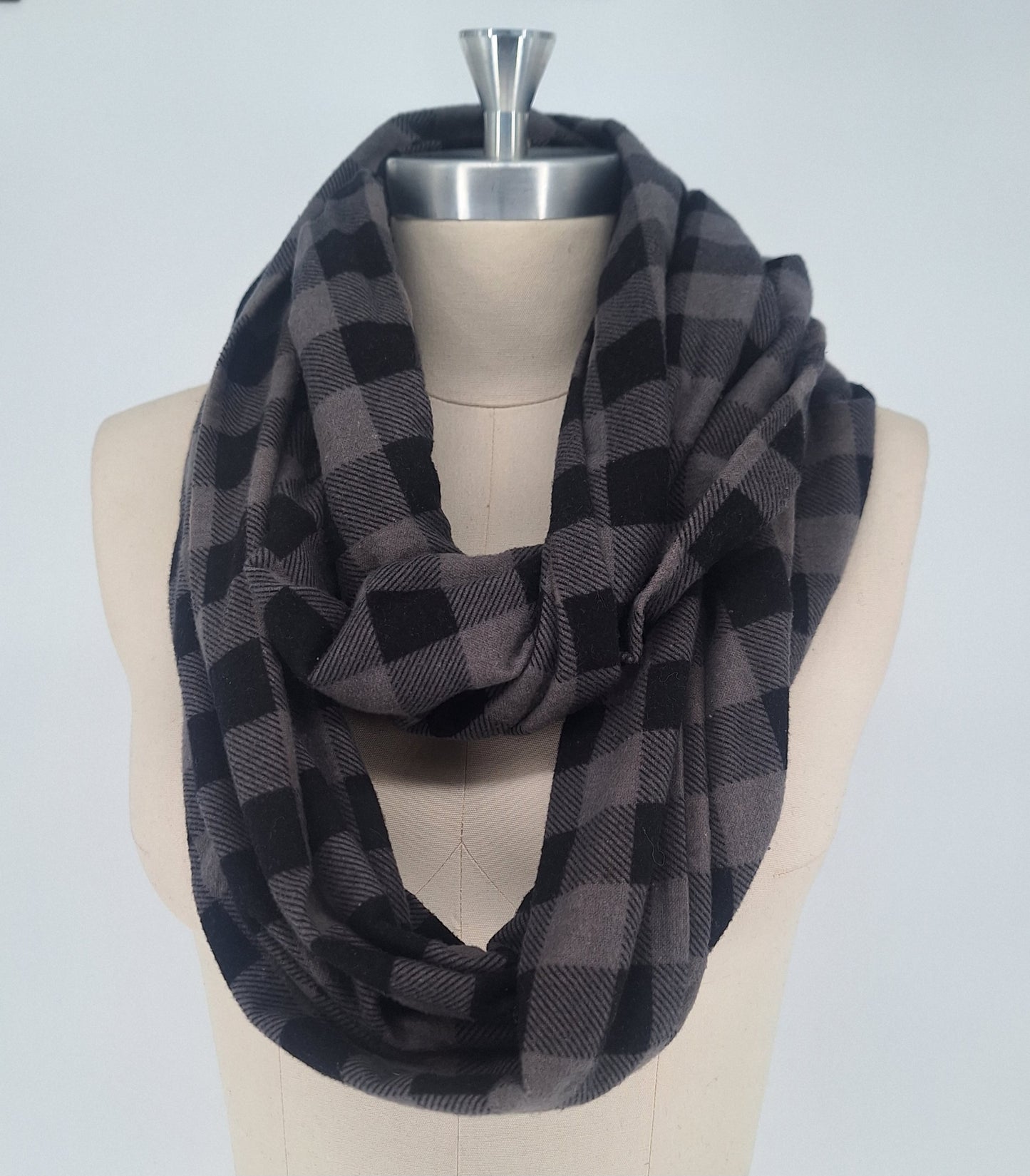 Infinity Scarf with a Pocket